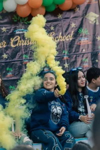 Entrance de los primeros Seniors de Ebenezer Christian School
